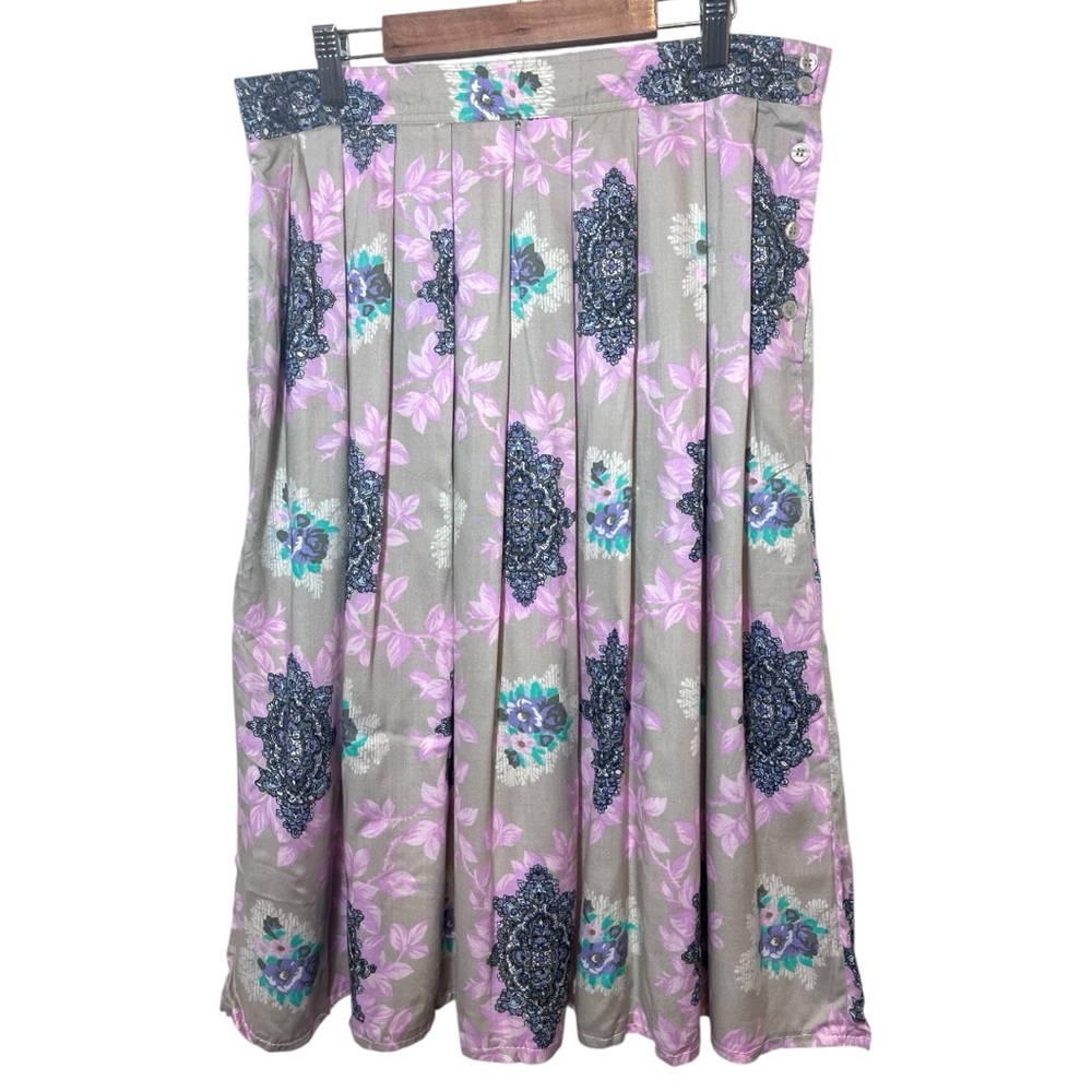 Worthington Vintage Floral Pleated Skirt